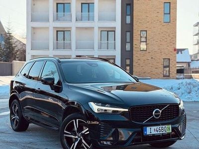 Culoarenegru Second-hand 2022 Volvo XC60 R-Design SUV | 29.990 EUR (Preț bun)