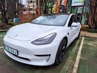 Utilizat 2022 Tesla Model 3 Long Range AWD Berlinǎ | 28.000 EUR (Preț bun)