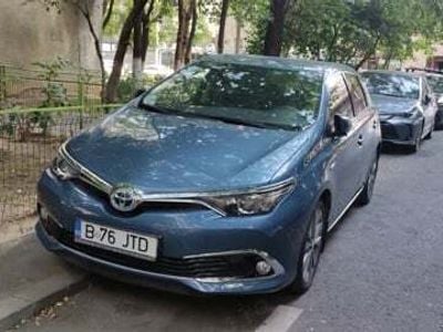 Albastru Utilizat 2016 Toyota Auris Hybrid Hatchback | 16.000 EUR