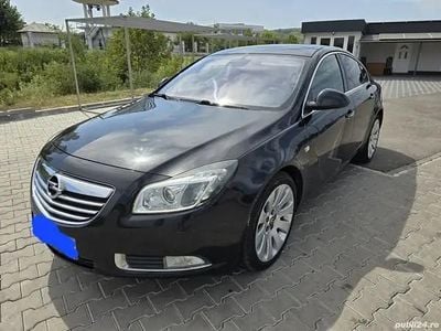 Second-hand Opel Insignia 160 CP (117 kW) 2010 Negru Hatchback