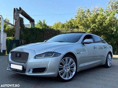 Culoaregri Utilizat 2016 Jaguar XJ Premium Luxury Berlinǎ | 25.900 EUR