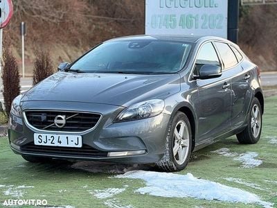 Culoaregri Second-hand 2014 Volvo V40 Hatchback | 5.990 EUR (Preț bun)