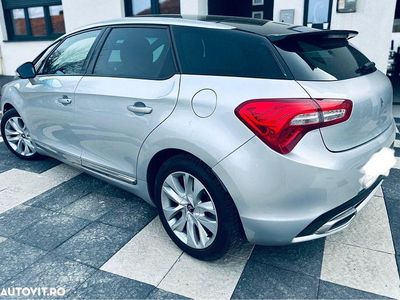 Second-hand Citroën DS5 Sport Chic 160 CP (117 kW) 2015 Culoareargint Hatchback