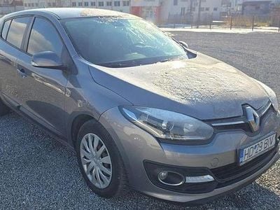Culoareargint Utilizat 2015 Renault Mégane III Expression Hatchback | 3.600 EUR (Super Preț)