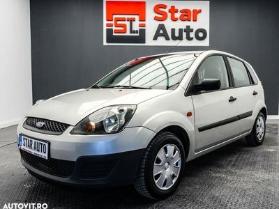 Gri Utilizat 2008 Ford Fiesta Hatchback | 2.790 EUR (Puțin scump)