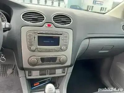Gri Utilizat 2011 Ford Focus Break | 1.250 EUR (Preț OK)