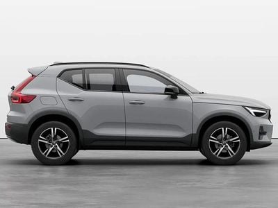 ["vapour grey"] Utilizat 2025 Volvo XC40 Plus SUV | 44.395 EUR