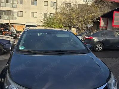 Second-hand 2015 Toyota Avensis Break | 7.800 EUR (Puțin scump)