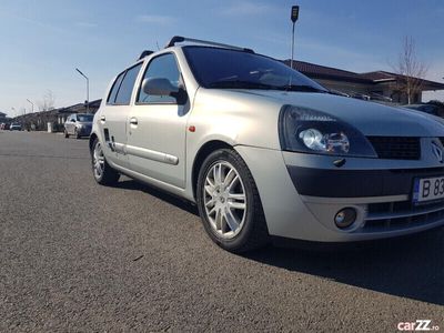 second-hand Renault Clio II 1,6 16v an 2002 initiale paris