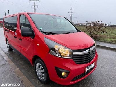 Culoarerosu Utilizat 2018 Opel Vivaro S Monovolum | 10.990 EUR (Preț OK)