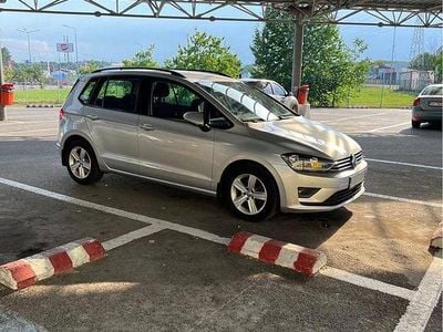 Second-hand VW Golf Sportsvan Comfortline 110 CP (80 kW) 2015 Culoareargint Monovolum