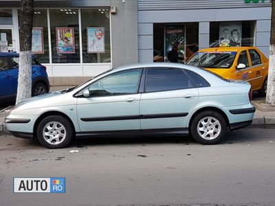 Verde Utilizat 2003 Citroën C5 Hatchback | 2.490 EUR
