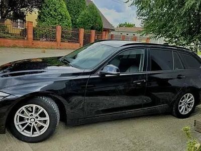 Negru Utilizat 2019 BMW 318 Sport Line Break | 13.599 EUR