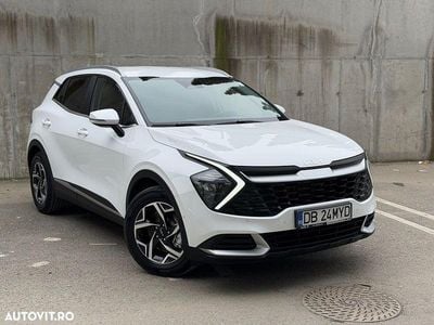 Second-hand Kia Sportage Style 136 CP (100 kW) 2024 Culoarealb SUV
