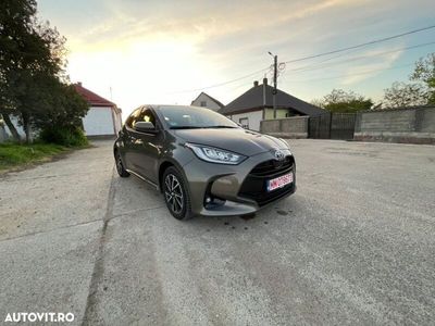 second-hand Toyota Yaris Hybrid 1.5 VVT-i Comfort