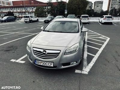 Second-hand Opel Insignia 130 CP (95 kW) 2010 Culoarebej Break