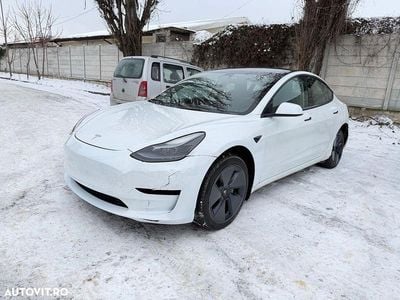 Culoarealb Utilizat 2023 Tesla Model 3 Berlinǎ | 15.000 EUR