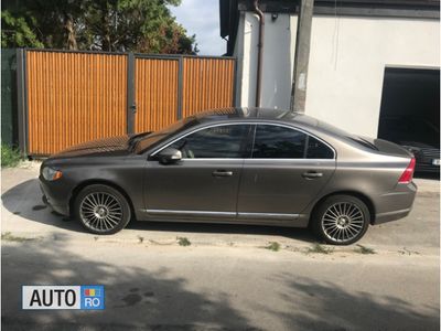 Gri Utilizat 2008 Volvo S80 Berlinǎ | 10.500 EUR