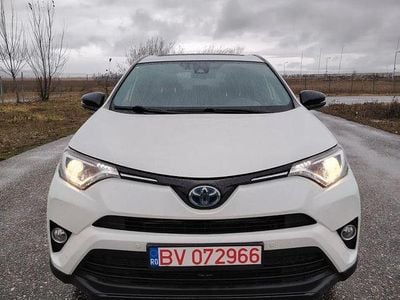Culoarealb Utilizat 2019 Toyota RAV4 Hatchback | 18.900 EUR