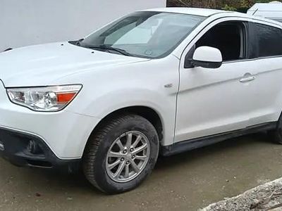 Alb Utilizat 2014 Mitsubishi ASX SUV | 8.000 EUR (Puțin scump)