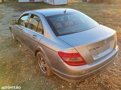 Culoaregri Utilizat 2008 Mercedes C200 Avantgarde Berlinǎ | 1.700 EUR