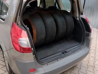 Utilizat 2007 Renault Grand Scénic II Monovolum | 3.599 EUR