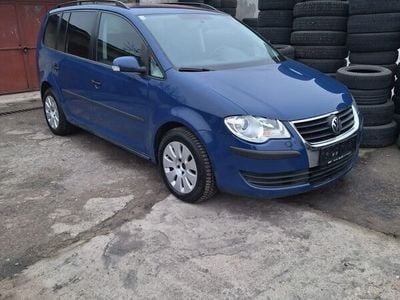 Second-hand VW Touran Conceptline 105 CP (77 kW) 2009 Albastru Monovolum