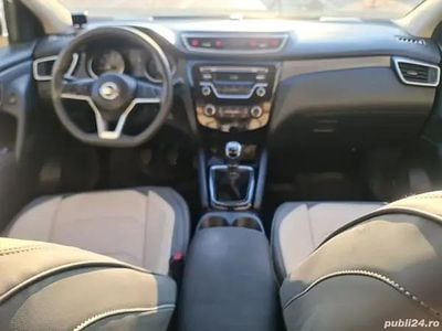 Second-hand Nissan Qashqai 85 CP (62 kW) 2017 Alb SUV