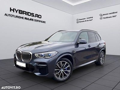 Second-hand BMW X5 Comfort Edition 394 CP (289 kW) 2022 Culoarealb SUV
