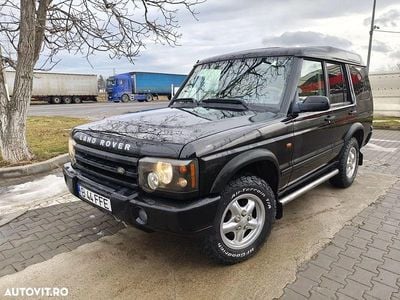 Culoarenegru Second-hand 2002 Land Rover Discovery 2 SUV | 9.500 EUR