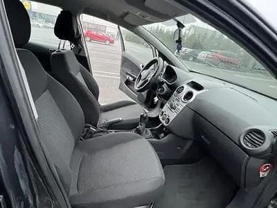 Second-hand Opel Corsa 85 CP (62 kW) 2011 Gri Berlinǎ