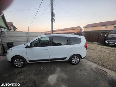 second-hand Dacia Lodgy 1.5dci 109cp 6 trepte 7 locuri, 137500 km