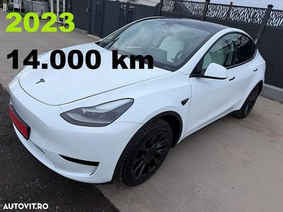 Second-hand Tesla Model Y 255 kW (347 CP) 2023 Culoarealb SUV