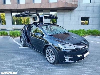 Second-hand Tesla Model X 450 kW (613 CP) 2018 Culoarenegru SUV