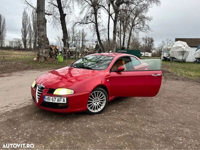 second-hand Alfa Romeo GT 1.9 JTD M-Jet DPF Distinctive