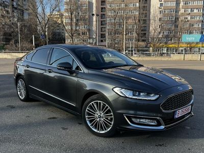 second-hand Ford Mondeo 2.0 HEV Vignale