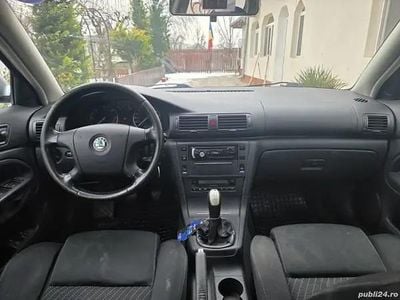 Argintiu Utilizat 2008 Skoda Superb Berlinǎ | 2.150 EUR (Super Preț)