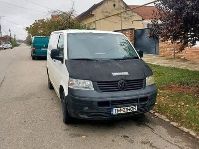 Alb Utilizat 2004 VW T5 Van | 2.500 EUR