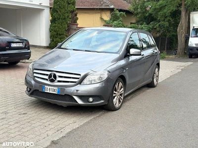 Mercedes B180