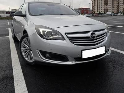Utilizat 2014 Opel Insignia Edition Berlinǎ | 6.590 EUR (Puțin scump)