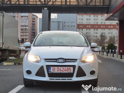 second-hand Ford Focus 2014 Benzina 125 CP