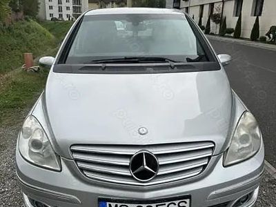 Mercedes B180