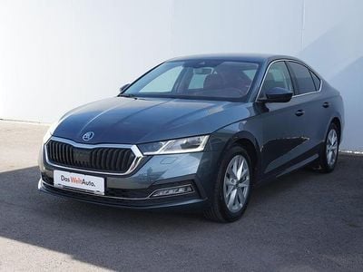 Gri inchis metalic Second-hand 2022 Skoda Octavia | 27.500 EUR