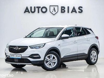 Culoarealb Utilizat 2020 Opel Grandland X Innovation SUV | 10.990 EUR (Preț OK)