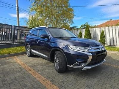 Utilizat 2015 Mitsubishi Outlander SUV | 12.900 EUR (Scump)