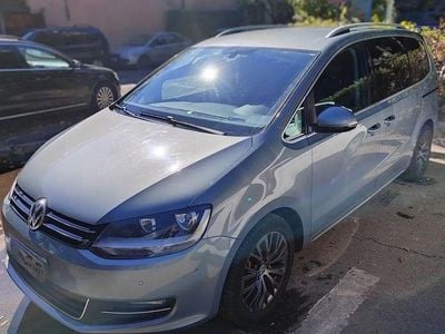 Second-hand VW Sharan Style 140 CP (102 kW) 2011 Culoarealbastru Monovolum