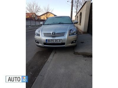 second-hand Toyota Avensis II