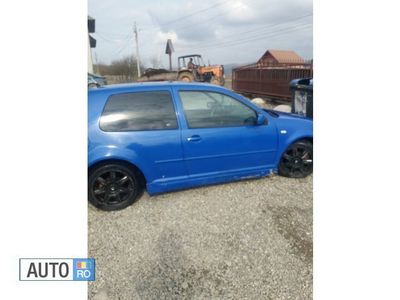 Albastru Utilizat 1999 VW Golf IV Coupe | 1.300 EUR (Preț OK)