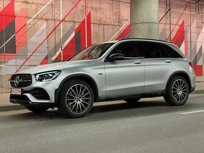 Argintiu Utilizat 2020 Mercedes GLC300e AMG SUV | 30.990 EUR (Preț bun)