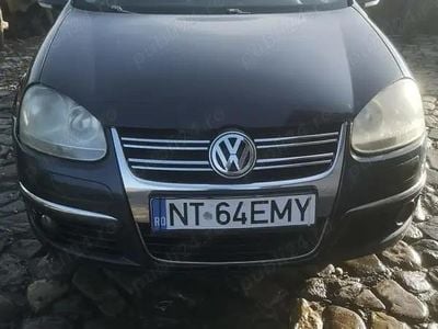 Utilizat 2008 VW Golf V | 2.500 EUR (Super Preț)